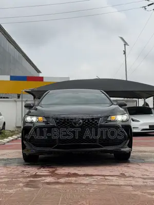 Toyota Avalon 2022 Black
