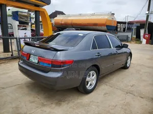 Honda Accord 2004 Gray