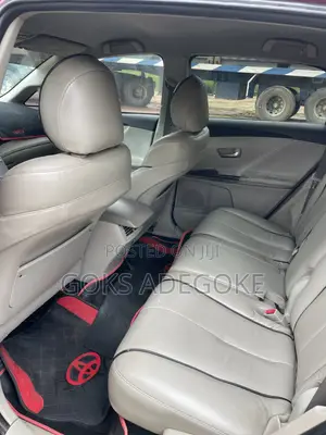 Toyota Venza 2010 Red