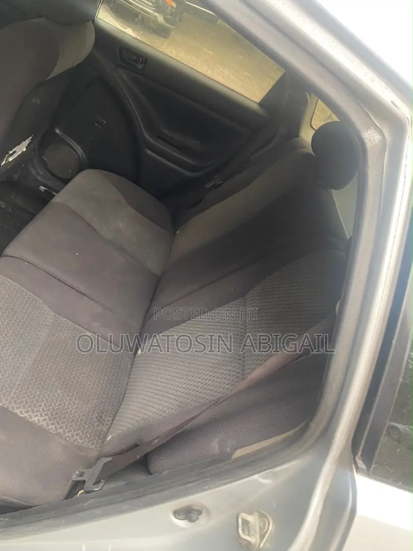 Toyota Matrix 2006 Silver