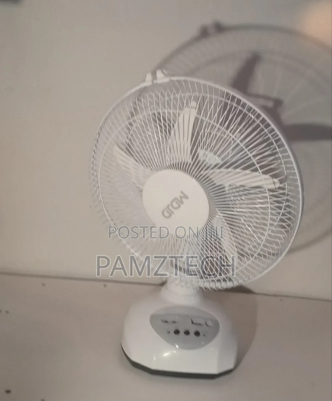 MDJD Solar Table Fan