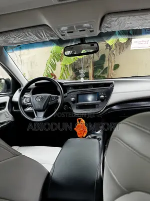 Toyota Avalon XLE Sedan FWD (3.5L 6cyl 6A) 2017 Silver
