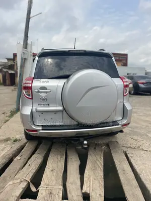 Toyota RAV4 2013 Silver