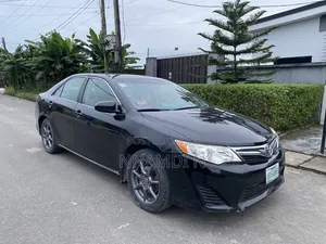 Toyota Camry LE 4dr Sedan (2.5L 4cyl 6A) 2012 Black