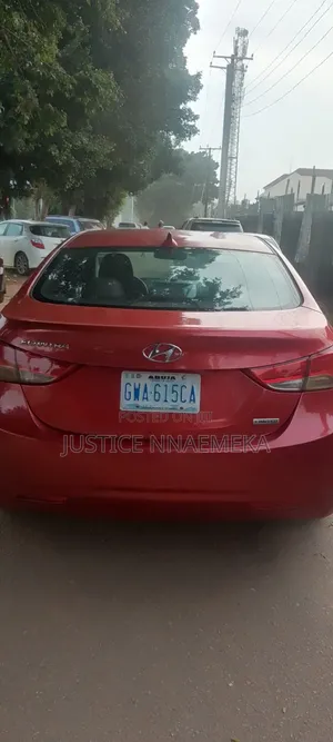 Hyundai Elantra 2014 Red