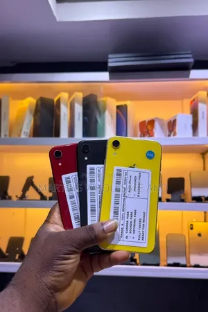 New Apple iPhone XR 64 GB Black