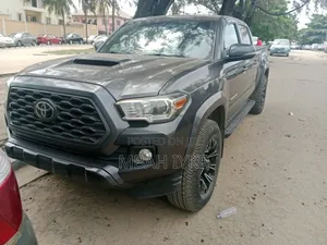 Toyota Tacoma 2020 Gray