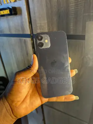 Apple iPhone 12 64 GB Black