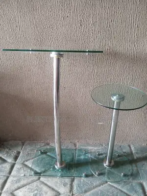 Glass Single Pole Pulpit