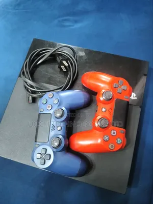 Used Ps4 With 2 Controllers