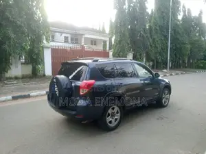 Toyota RAV4 2008 Blue