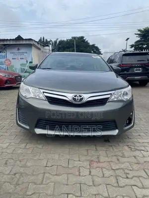 Toyota Camry 2014 Gray