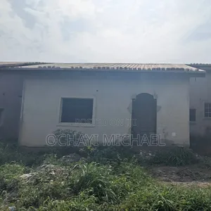 3bdrm Bungalow in Police Housing for sale