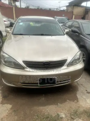 Toyota Camry 2003 Gold