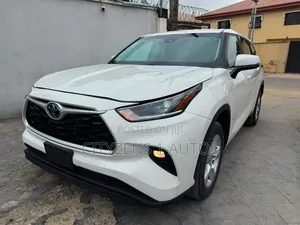 Toyota Highlander 2021 White