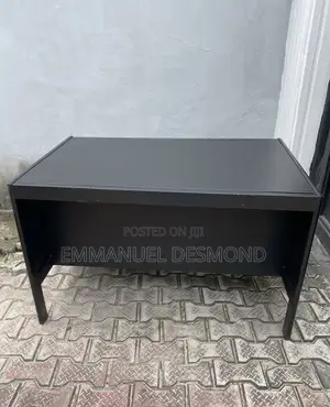 Solid Office Table Wity Leather Top