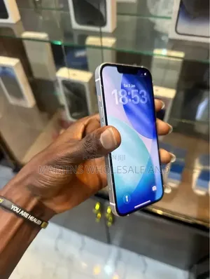 Apple iPhone 13 128 GB White