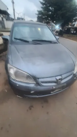 Honda Civic 2005 Gray
