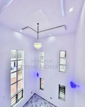 3bdrm Duplex in Kolapo Ishola Gra, Ibadan for rent