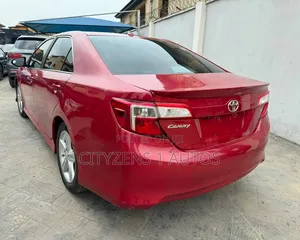Toyota Camry 2014 Red