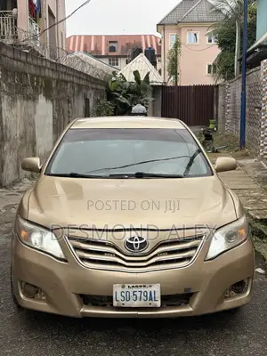 Toyota Camry 2.4 XLE 2008 Gold