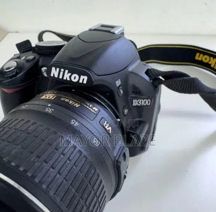 Nikon D3100 Camera