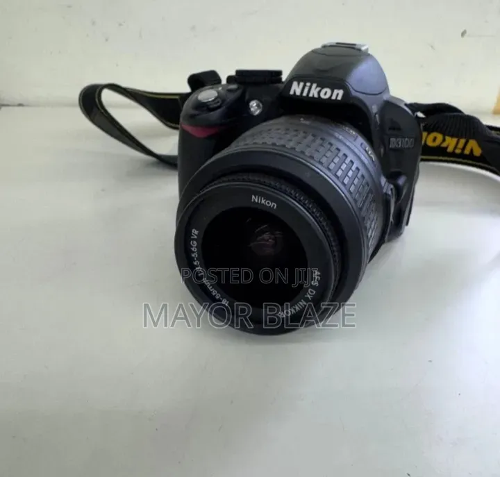 Nikon D3100 Camera
