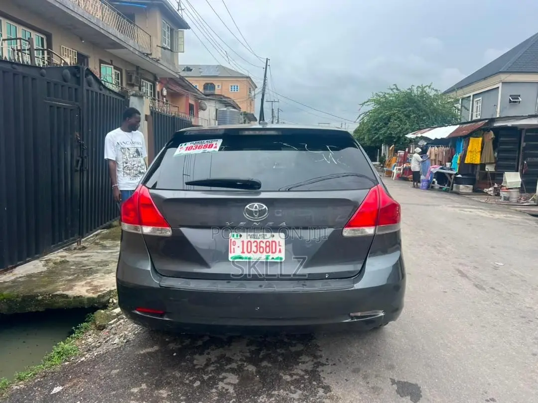 Toyota Venza 2010 Black