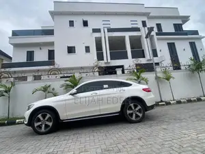 Mercedes-Benz GLC-Class 2017 White