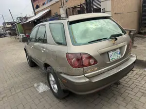 Lexus RX 300 2001 Gold