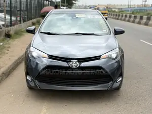 Toyota Corolla LE (1.8L 4cyl 2A) 2019 Gray