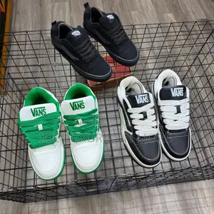 Vans Sneakers