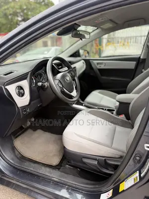 Toyota Corolla LE (1.8L 4cyl 2A) 2019 Gray