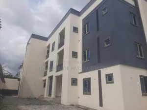 2bdrm Block of Flats in F01 Main Estate for sale
