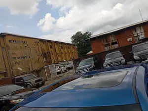 Toyota Camry 2016 Blue