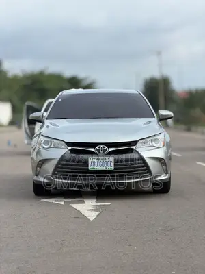 Toyota Camry LE 4dr Sedan (2.5L 4cyl 6A) 2016 Silver