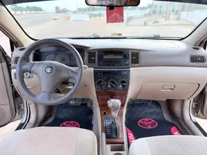 Toyota Corolla 2005 Gold