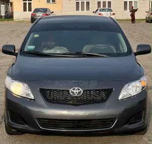 Toyota Corolla LE 4dr Sedan (1.8L 4cyl 4A) 2010 Gray