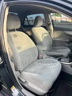 Toyota Corolla LE 4dr Sedan (1.8L 4cyl 4A) 2010 Gray