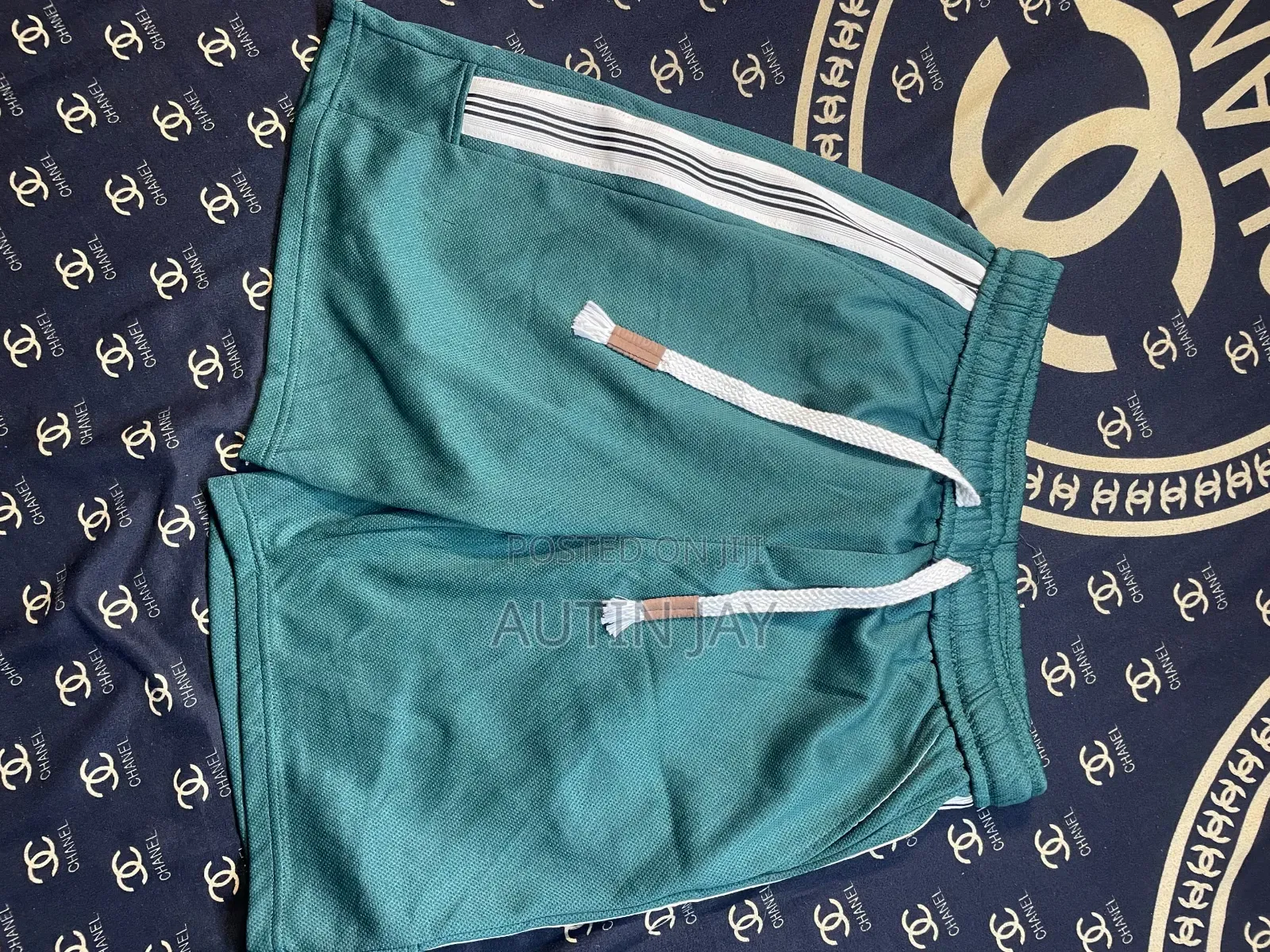 Round Neck Cloth