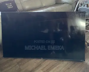Hisense TV 55” Broken Screen