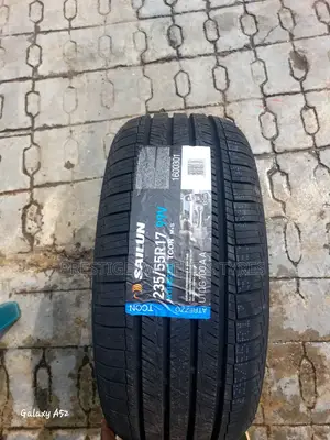 Salun Tyre 235/55/17