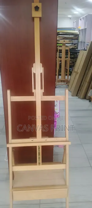 Bix Easel Stand
