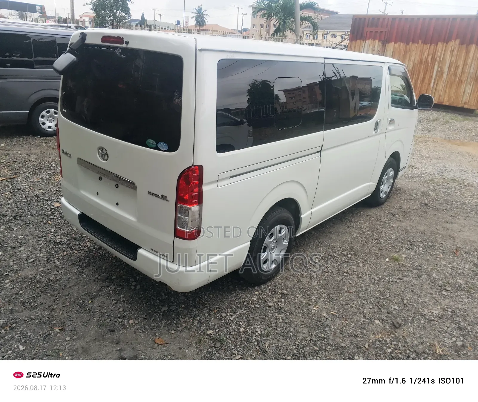 Toyota HiAce 2014 White