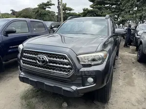 Toyota Tacoma 4dr Double Cab 2016 Gray