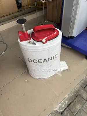 Oceanic Hand Operated Grease Bucket 20L
