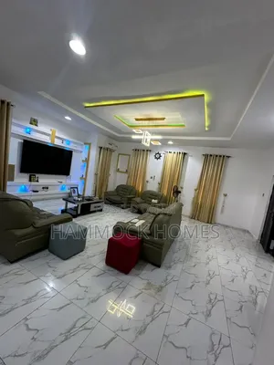 4bdrm Bungalow in Akobo for sale
