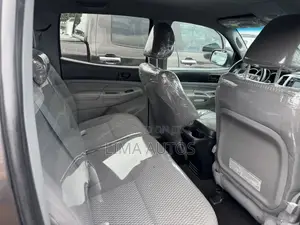 Toyota Tacoma 2014 Gray