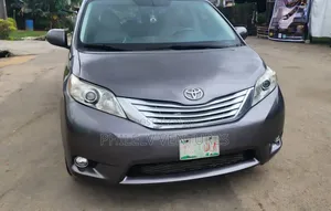 Toyota Sienna 2012 Gray
