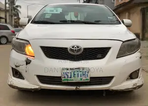 Toyota Corolla 1.8 Exclusive Automatic 2009 White